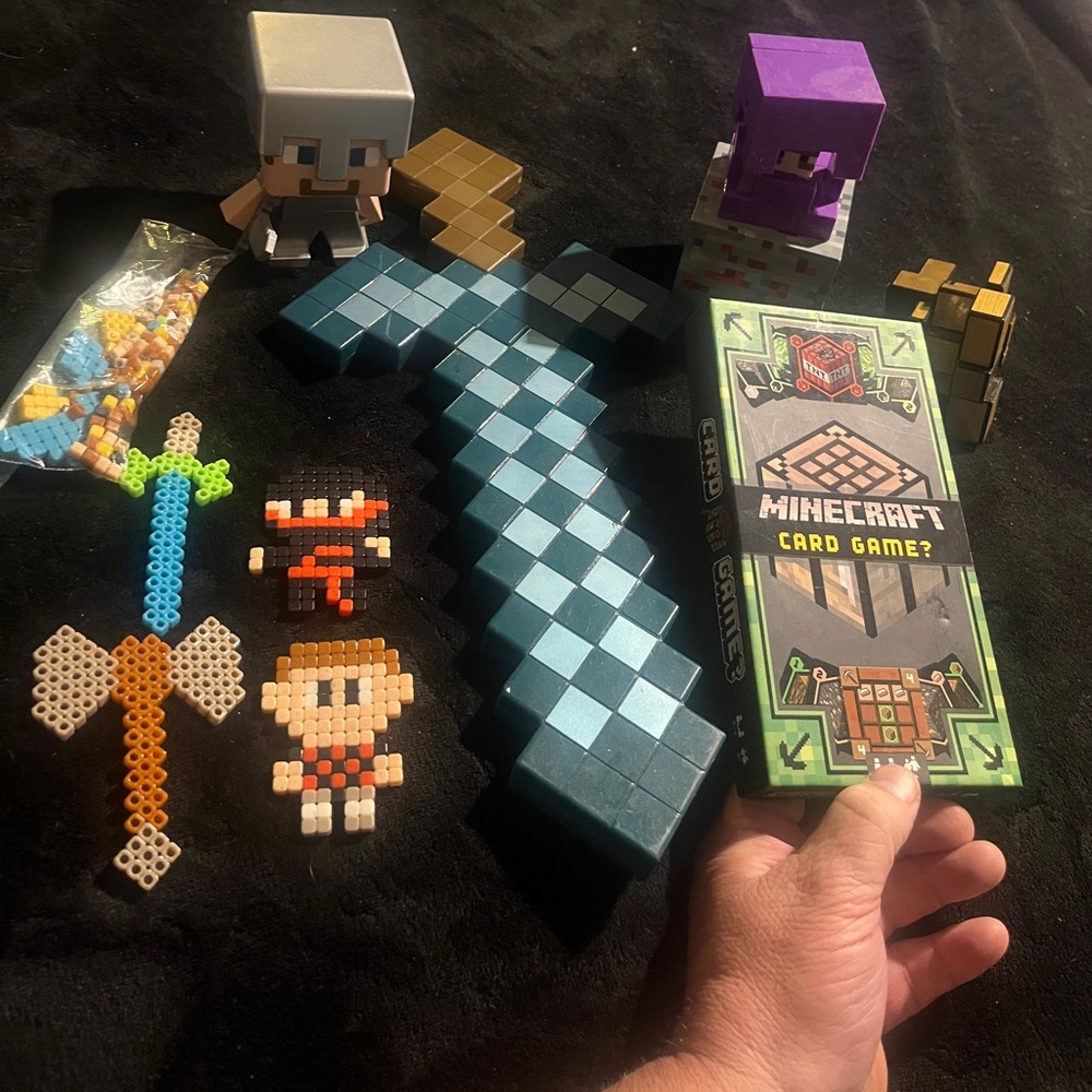 Minecraft Assorted Items . Mattel Lot of 11 items .
